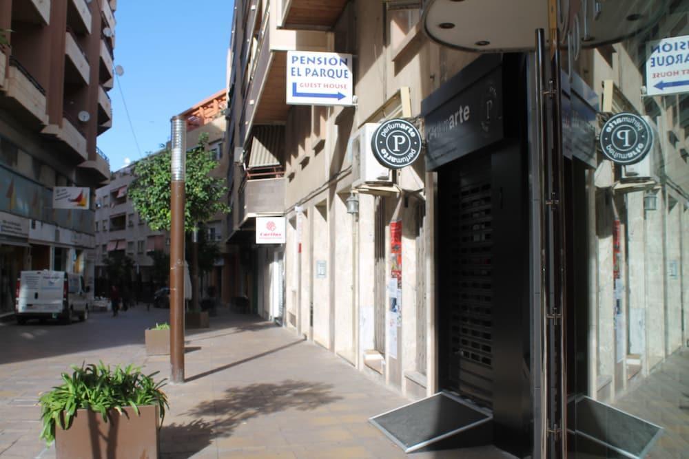 Pension El Parque Calpe Exteriör bild